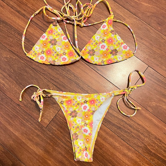 SHEIN Other - floral bikini tie top and bottoms